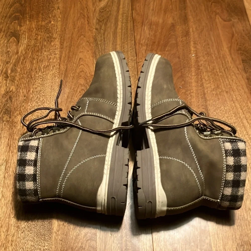 Anjou Femme flannel lined leather lace up boots size 6